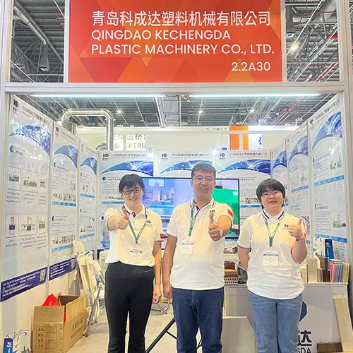 Tham gia triển lãm máy móc nhựa nước ngoài